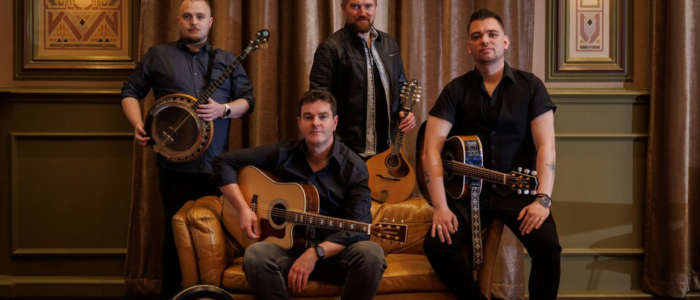 The Kilkennys – Blowin’ in the wind