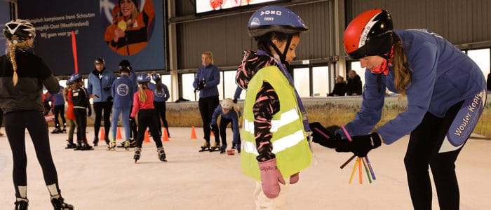 Jeugdschaatsers in actie